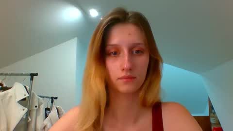 L U N A  online show from 12-06-24, 06:06