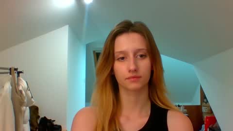 L U N A  online show from 12-27-24, 06:10