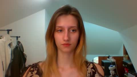 L U N A  online show from 01-24-25, 06:25