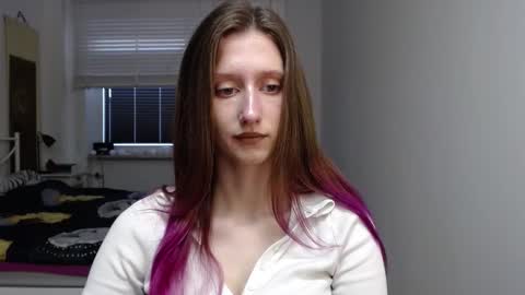 Snapshot of luna_xsensual chatting on 11-06-25, 06:58 L U N A online show from 11-06-25, 06:58