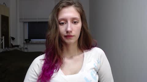 Snapshot of luna_xsensual chatting on 11-10-25, 06:34 L U N A online show from 11-10-25, 06:34