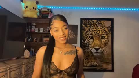 lunaa_11 online show from 12-16-24, 05:49