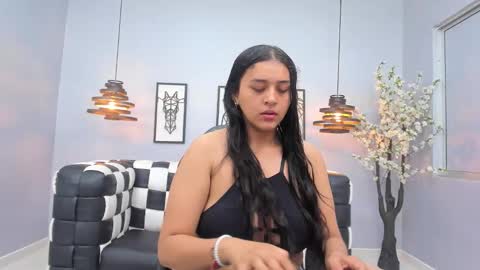 Snapshot of lunaa_abril chatting on 02-27-26, 11:32 Luna Abril online show from 02-27-26, 11:32