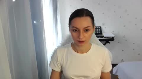 Snapshot of lunaa_bluee chatting on 10-31-25, 09:32 lunaa_bluee online show from 10-31-25, 09:32