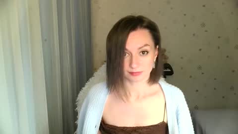 Snapshot of lunaa_bluee chatting on 11-23-25, 08:30 lunaa_bluee online show from 11-23-25, 08:30