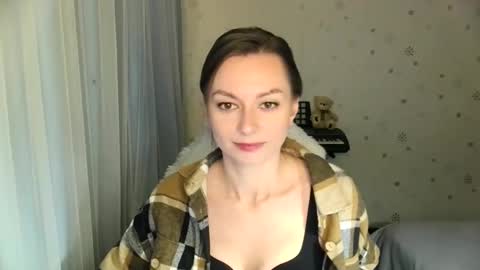 Snapshot of lunaa_bluee chatting on 11-25-25, 09:04 lunaa_bluee online show from 11-25-25, 09:04