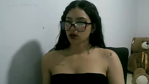 lunaa_sub online show from 02-09-25, 12:06