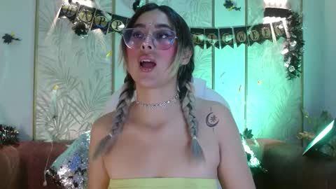 Luna online show from 11-04-25, 04:00