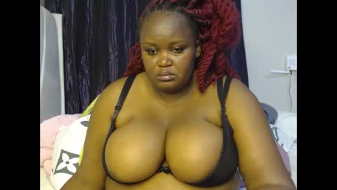 lunabloom01 online show from 01-07-26, 07:38