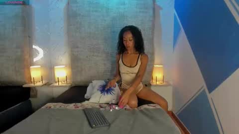 Luna online show from 02-26-26, 04:55