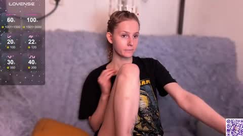 Britney online show from 10-24-25, 03:52