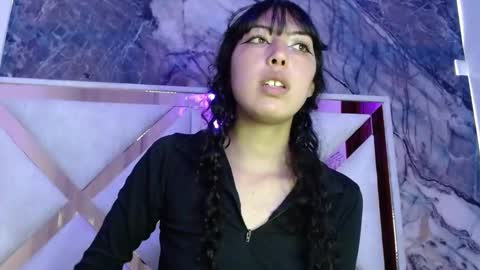 Luna online show from 12-04-25, 02:59