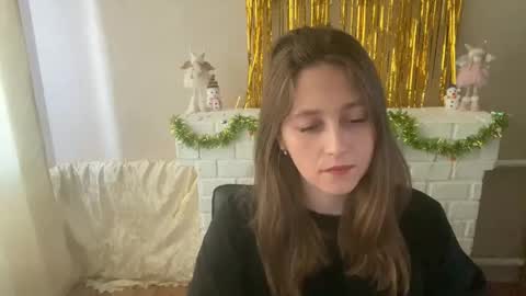 lunafeather online show from 12-21-25, 05:36