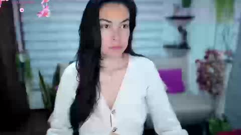 Luna online show from 09-19-25, 01:40
