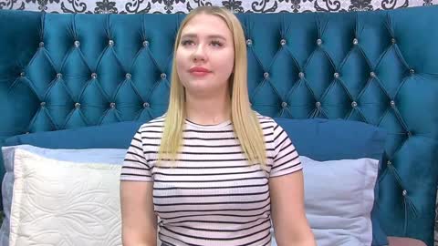 LunaHouston online show from 12-20-24, 02:08