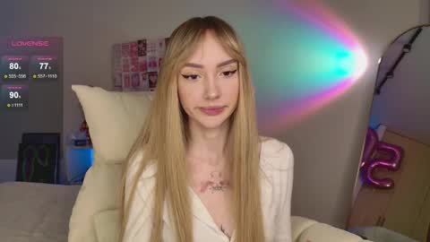 Snapshot of lunainnk chatting on 11-15-25, 01:58 Luna online show from 11-15-25, 01:58