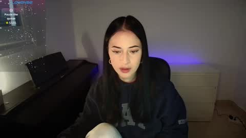 Snapshot of lunainsilk chatting on 12-03-25, 09:07 lunainsilk online show from 12-03-25, 09:07