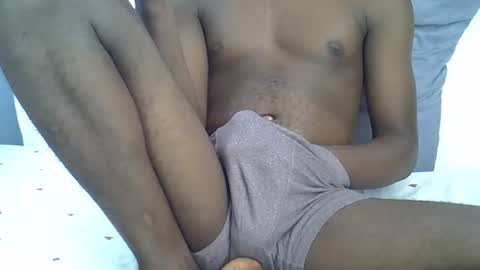 lunalove22_ online show from 01-12-26, 04:18