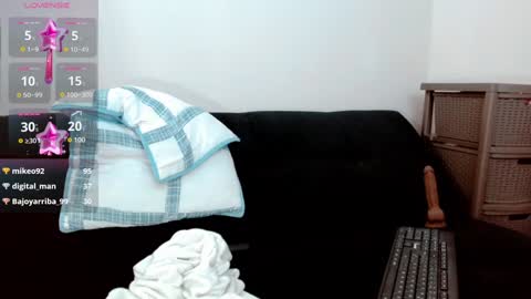 Luna online show from 12-27-24, 01:11