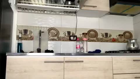 Snapshot of lunaluvxx chatting on 10-05-25, 03:43 Luna online show from 10-05-25, 03:43