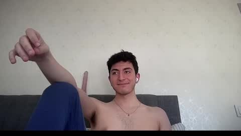 Snapshot of lunamalpica chatting on 02-14-25, 12:57 LunaPica online show from 02-14-25, 12:57