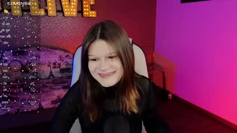 Snapshot of lunamytrend chatting on 03-06-26, 12:01 Luna online show from 03-06-26, 12:01