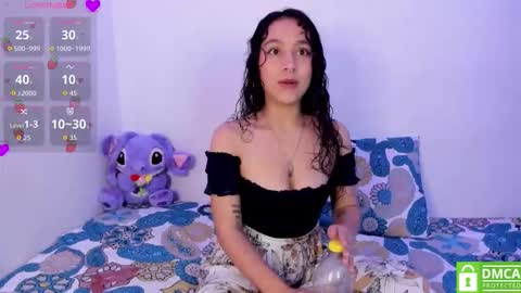 Snapshot of lunandrew chatting on 10-21-25, 01:50 Luna Mendez Andrew Cemar online show from 10-21-25, 01:50