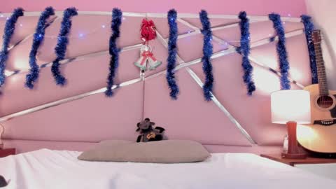 Luna Page online show from 12-29-24, 01:06