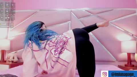 Luna Page online show from 01-18-25, 02:33