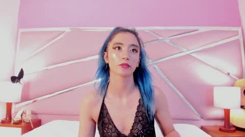 Luna Page online show from 01-25-25, 02:14