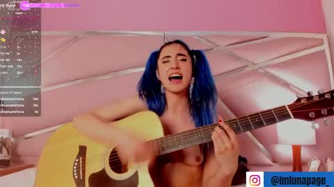 Luna Page online show from 02-11-25, 09:03