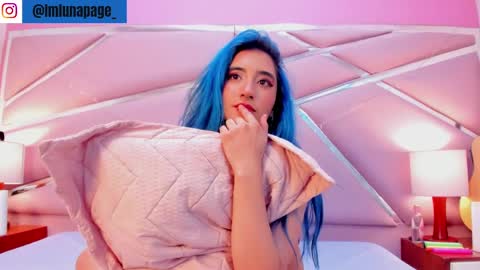 Luna Page online show from 02-20-25, 06:02