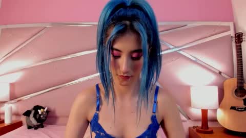 Luna Page online show from 02-24-25, 03:20