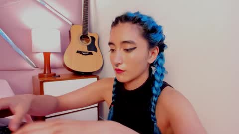 Luna Page online show from 03-10-25, 02:05