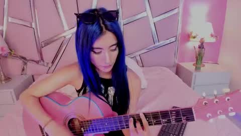 Luna Page online show from 09-10-25, 09:26