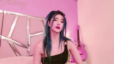 Luna Page online show from 10-02-25, 09:11