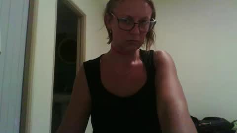 LunaPearl   online show from 01-06-26, 07:01