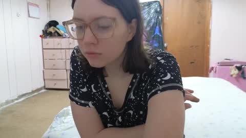 Snapshot of lunaquinn45 chatting on 12-26-24, 04:25 lunaquinn45 online show from 12-26-24, 04:25