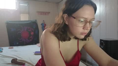 Snapshot of lunaquinn45 chatting on 01-21-25, 03:32 lunaquinn45 online show from 01-21-25, 03:32