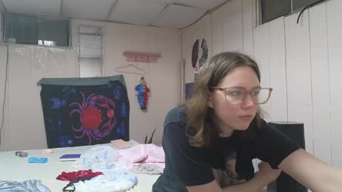 Snapshot of lunaquinn45 chatting on 01-25-25, 12:27 lunaquinn45 online show from 01-25-25, 12:27