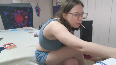 Snapshot of lunaquinn45 chatting on 02-01-25, 12:18 lunaquinn45 online show from 02-01-25, 12:18