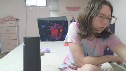 Snapshot of lunaquinn45 chatting on 02-04-25, 04:29 lunaquinn45 online show from 02-04-25, 04:29