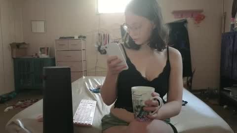 Snapshot of lunaquinn45 chatting on 03-11-25, 06:08 lunaquinn45 online show from 03-11-25, 06:08