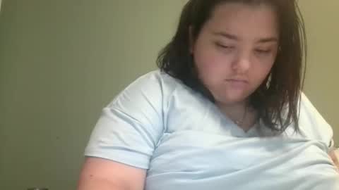 Snapshot of lunar_nightstar chatting on 09-25-25, 05:27 lunar_nightstar online show from 09-25-25, 05:27