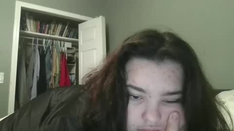 Snapshot of lunar_nightstar chatting on 10-15-25, 01:06 lunar_nightstar online show from 10-15-25, 01:06