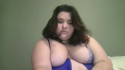 Snapshot of lunar_nightstar chatting on 10-15-25, 09:04 lunar_nightstar online show from 10-15-25, 09:04