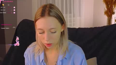 Kelly online show from 11-18-25, 02:54