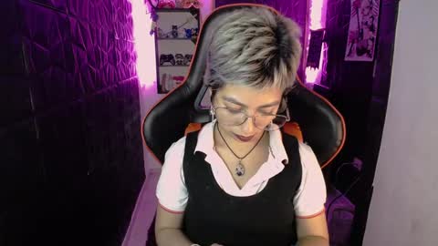 lunarichy online show from 02-11-26, 08:47