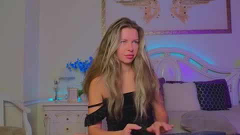 Luna Rishi online show from 10-16-25, 11:55