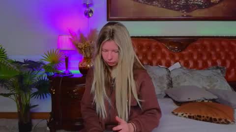 Luna Rishi online show from 02-05-26, 06:40